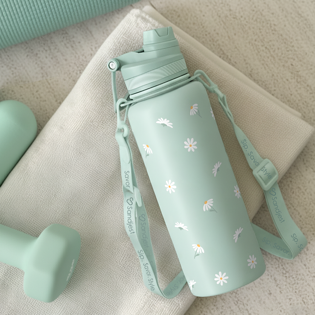 Mint Daisy CamelMate | 2-in-1 Lid Water Bottle with Strap 32oz